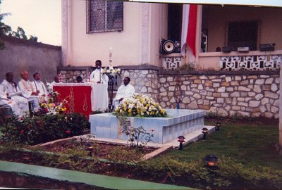 21 octobre 1994: Pre TI JAN dans la  messe commmoration Jm Vincent