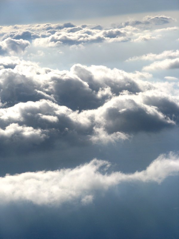 Clouds scenery over Atlantic Ocean / Paisaje de Nubes sobre el Océano Atlántico