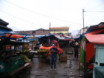 Cipanas local market