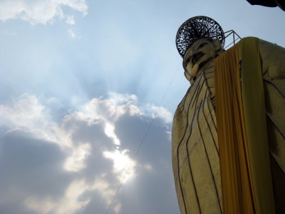 The 6-story standing buddha