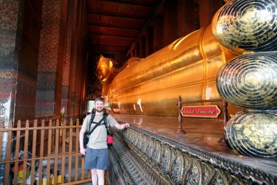 Me with the reclining buddha