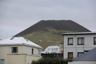 Vestmannaeyjabær. Early morning