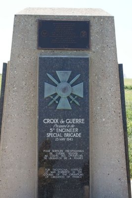 De onderscheiding Croix De Guerre is uitgereikt aan de 5th engineers