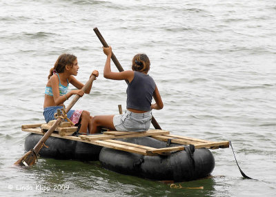 Girls Rafting, Duaba River Baracoa