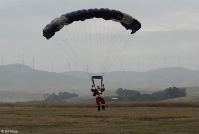 Santa Parachutes into Byron   2