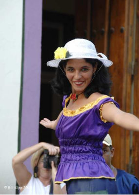 Dancer on Stilts, Habana