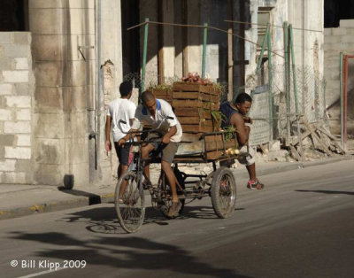 Vegetable delivery, Havana
