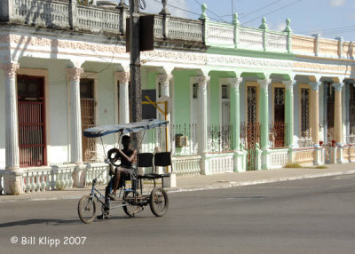 Pinar del Rio street scene  2