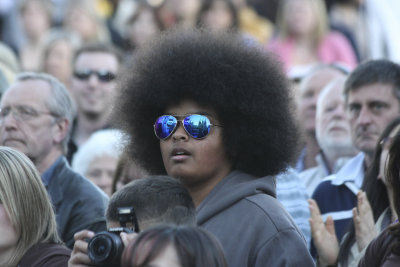 'fro in the crowd