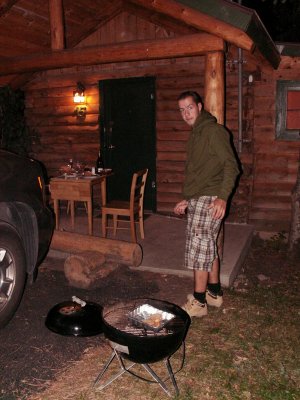 Hillside Country Cabin BBQ