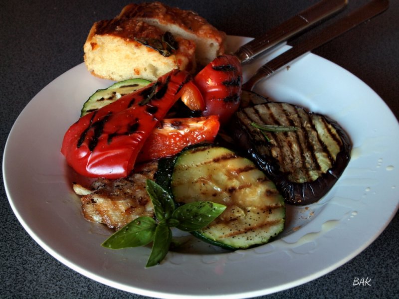 Grilled veggies and chicken Antipasti Style