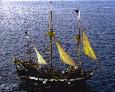 PIRATE BOAT 001 EDITED.jpg