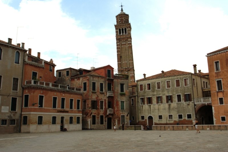 Leaning bell tower