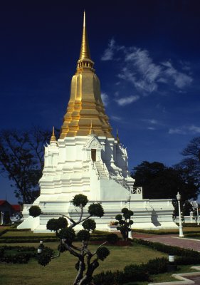 Ayutthaya:  Queen Suriothai's Chedi