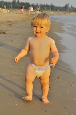 Antoine adore la plage...o qu'elle soit