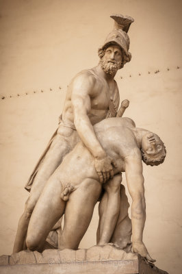 Menelaus supporting the body of Patroclus