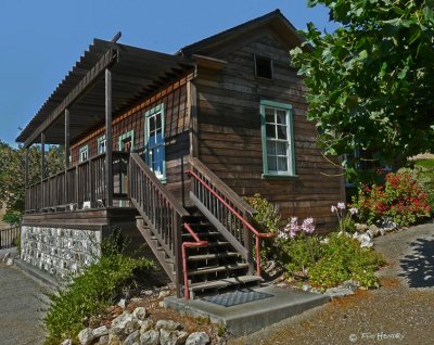 Old Borges Ranchhouse (2 images-foundation close-up)