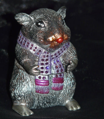 Pewter rat with crystals_10 07 04_0002_edited-1.jpg