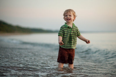 Kids Portraits at the Beach.jpg
