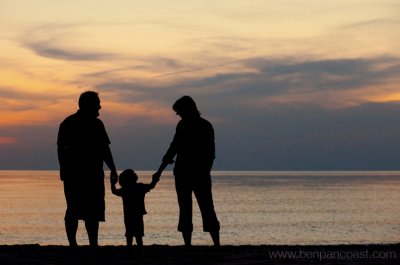 Family Pictures on the beach.jpg