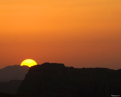 Sunset in the desert Wadi Rum.jpg