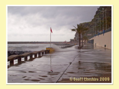 Stormy Atlantic at Calhita (2)