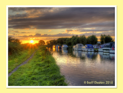 August sunset on the main line at Bridge House marina (HDR) - 2