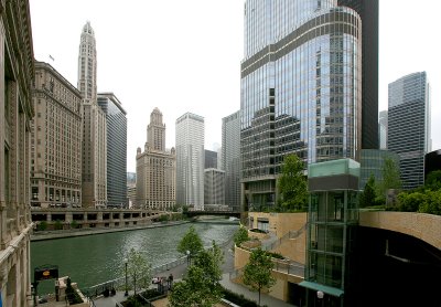 Trump and CHicago River