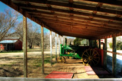 tractor1.jpg
