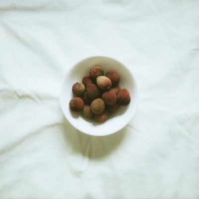 12-02-09 lychees 1