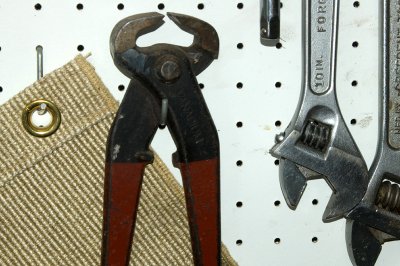 red handle
