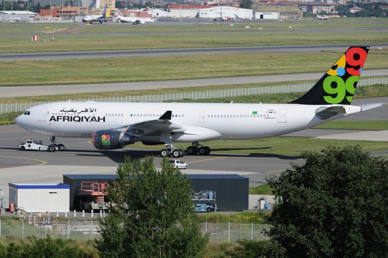 Afriqiyah  Airbus  A330-200  F-WWYS  /  5A-ONG