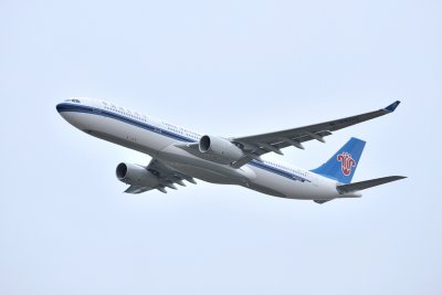 China Southern Airbus A330-300 F-WWKT /  B-6500