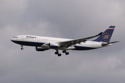 Volare Airbus  A330-200  I-VLEE