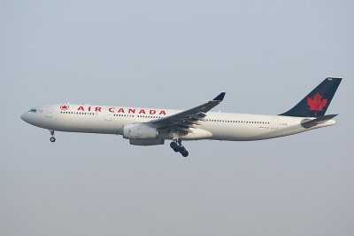 Air Canada Airbus A330-300 C-GFUR