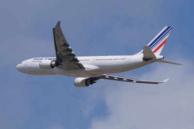 Air France  Airbus A330-200  F-GZCO