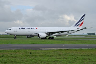 AIRFRANCE  Airbus A330-200  F-GZCL New Colours