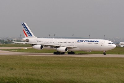 Air France Airbus A340-300 F-GLZH