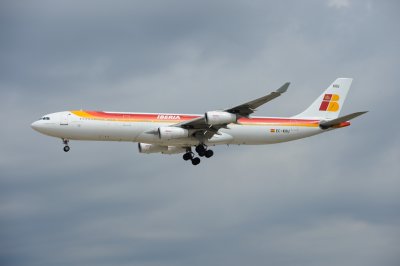 Iberia Airbus A340-300 EC-KOU