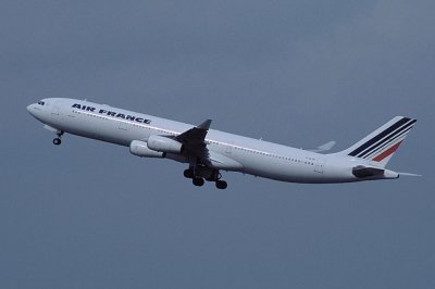 Air France Airbus A340-300 F-GLZN