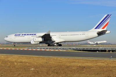Air France  Airbus A340-300  F-GLZS
