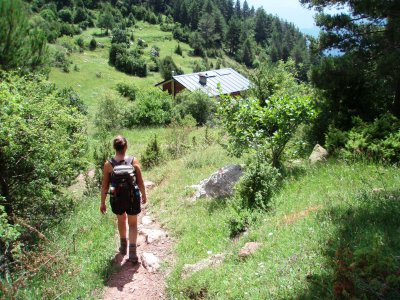 Approaching Refugio San Jordi