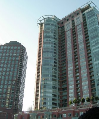 Architectural Boat Tour 9