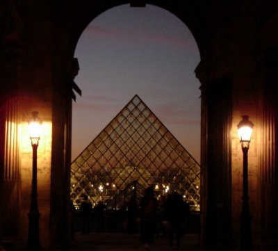 Pyramide du Louvre from Cour Care