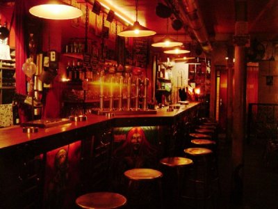 Cantada II - absinthe bar - No Reservations - 13, rue Moret
