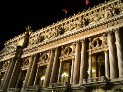 Opéra at Night