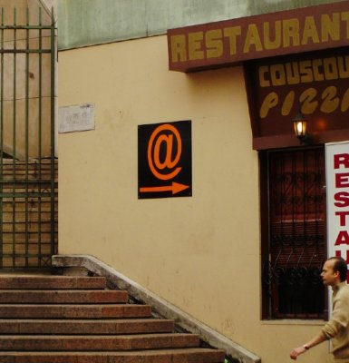 Ad for La Baguenaude