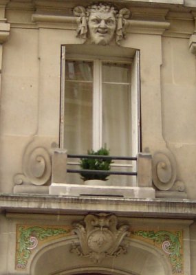 Tiles & Sculpture on Rue Larrey