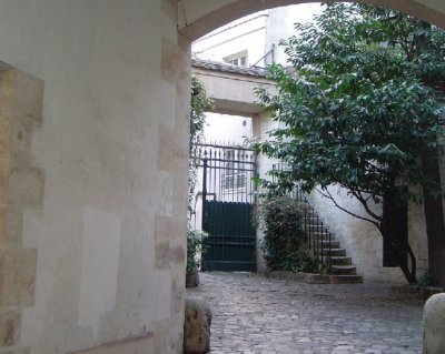 Cour de Rohan - View into 1st courtyard - Steps to Gigi's Home