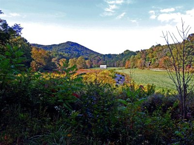 Old barn on the Upper Trail